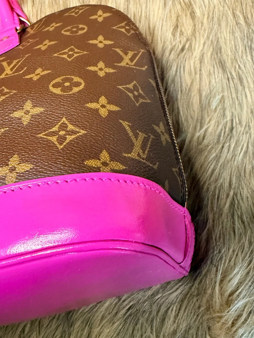 Louis Vuitton Monogram Alma Pm